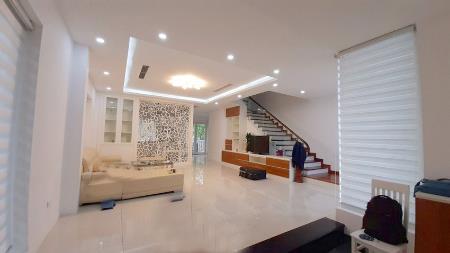 Vinhomes Riverside – Brand new 04 bedroom house in Hoa sua, Long Bien, Ha noi