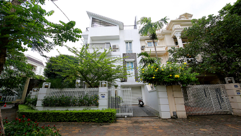 Well renovated with peaceful 06 bedroom house for rent in T block Ciputra