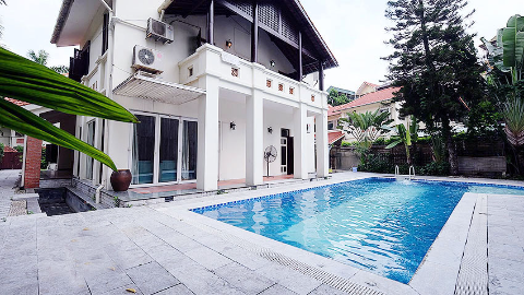 Big garden with outdoor swimming pool 05 bedroom villa for rent in Tay Ho West lake