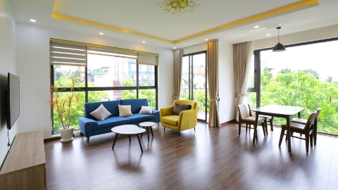 Green view 02 bedrooms apartment for rent near Quang Ba lake Tay Ho