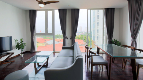 High floor & Open view 02 bedroom apartment for rent in Tay Ho