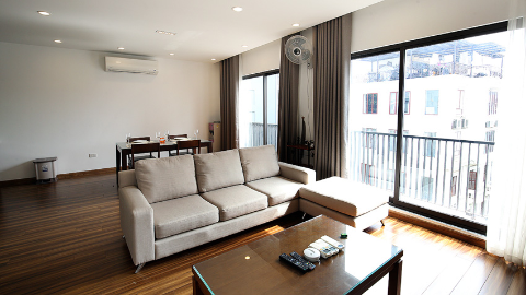 Elegant & spacious 02 bedroom apartment for rent in Tay Ho