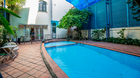Swimming pool and garden 04 bedroom house for rent in Tay Ho, westlake