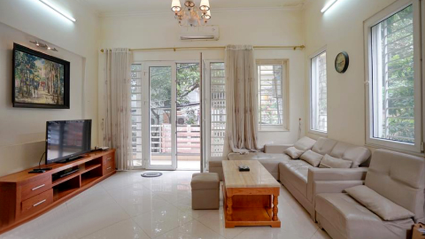 Furnished 4 bedroom house in Xuan Dieu , Tay Ho