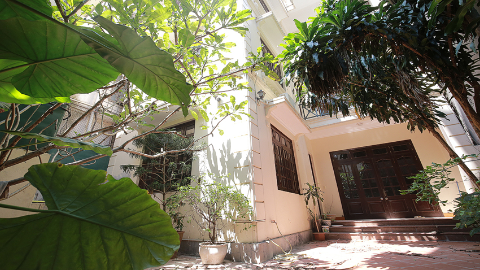 Courtyard and Garden 04 bedroom house for rent in Tay Ho Hanoi