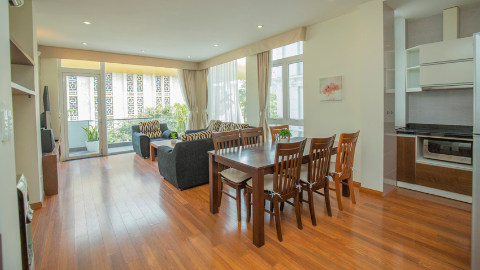 Large furnished 2 bedroom apartment in Yet Kieu, Hoan Kiem for rent