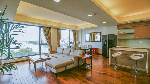 Charming and lakeview 02 bedroom apartment for rent in Tay Ho