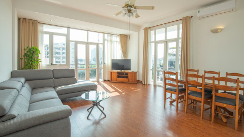 Spacious and bright 02 bedrooms apartment for rent in Tay Ho