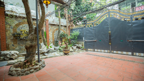 Big yard and full of daylight 02 bedroom house for rent in Tay Ho
