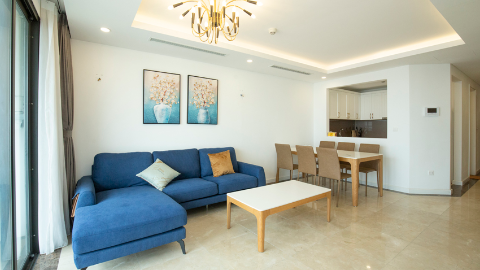 New very good price 2 bedroom apartment in Xuan Dieu, Tay Ho for rent