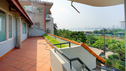 A big terrace 04 bedroom and 04 bathroom house for rent in Tay Ho