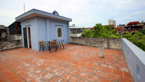 Big Terrace furnished 4 bedroom house in Au Co for rent