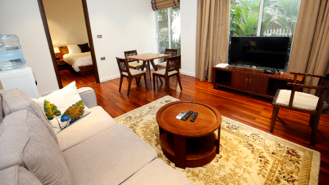 Good price 02 bedroom apartment for rent in Tay Ho, West lake, Ha noi