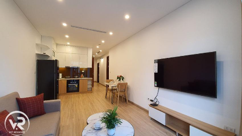 Convenient 02 BRS Apartment for rent in Tu Hoa street, 02 step walk to Westlake