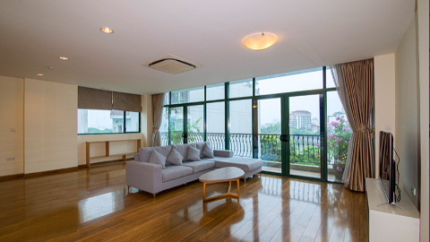 Lakeview and balcony 03 bedroom apartment for rent in Ba Dinh, Ha noi