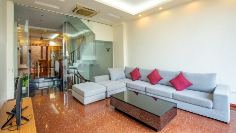 Full of daylight 04 bedroom house for rent in Tay Ho, West lake
