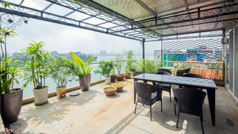 Fabulous lake view apartment with 3 bedroom in Quang An, Tay Ho for rent