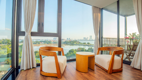 Spectacular 03 bedrooms apartment for rent in Xom Chua Westlake Hanoi.