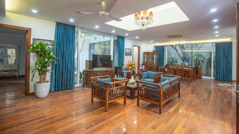 Modern-design 3 bedroom  house in Dang Thai Mai, Tay Ho for rent