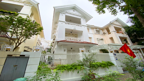 Renovated with outdoor space 05 bedroom house for rent  at T block Ciputra