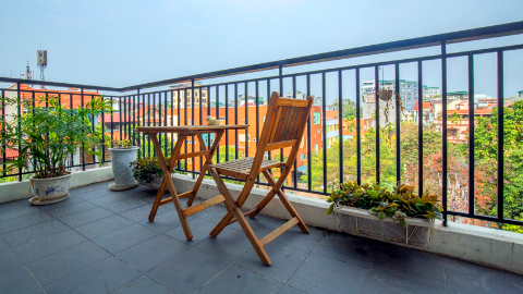 Balcony with plenty of daylight 03 bedroom apartment for rent in Tay Ho, Westlake