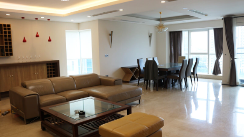 Big size with Golfview 04 bedroom apartment for rent at L2 building, Ciputra