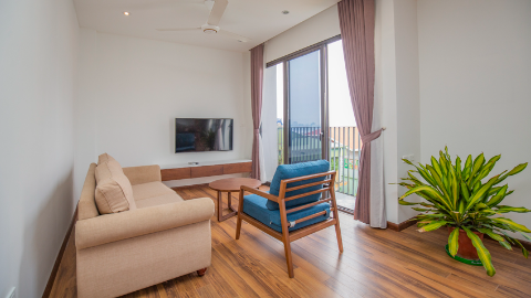 Balcony cozy 2 bedroom apartment in Quang Khanh for rent