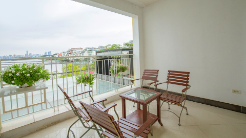 lakeview with balcony 04 bedroom apartment for rent in Tay Ho, West lake