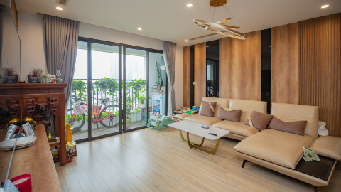  lake view furnished 3 bedroom apartment in Xuan Dieu  for rent