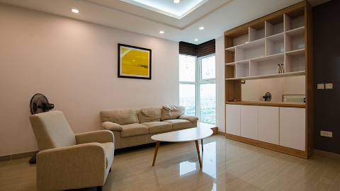 High floor modern apartment with 3 bedrooms in  The Link Ciputra