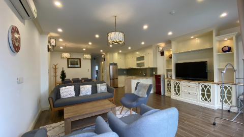 Splendid baconly 1 bedroom apartment in Tay Ho for rent