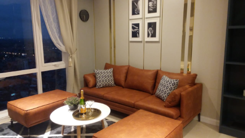 Stylish river view 2 bedroom apartment in Mipec Long Bien for rent