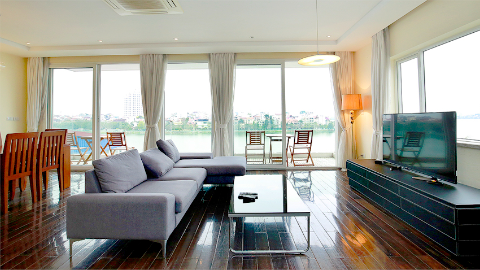 Stunning lakeview with big balcony 03 bedroom apartment for rent in Tay Ho West lake