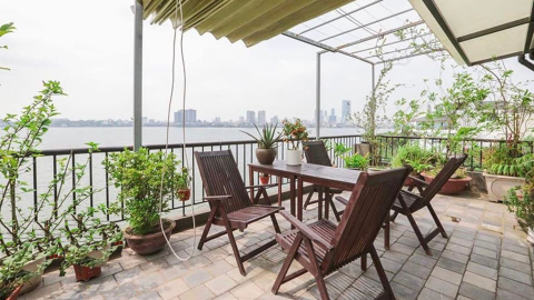 Big terrace with lakeview 03 bedroom apartment for rent in Quang Khanh Tay Ho