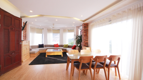 Fantastic top floor 2 bedroom apartment in Dang Thai Mai for rent