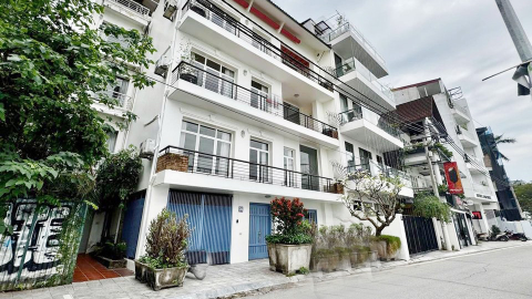 Wonderful lakeview with big balcony 04 bedroom house for rent in Tay Ho