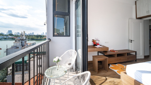 Modern style with lakeview 02 bedroom apartment for rent in Tay Ho West lake