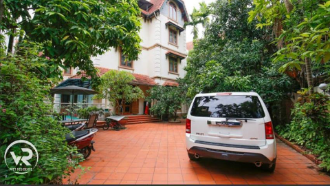 Huge swimming pool 6 bedroom house in To Ngoc Van, Tay Ho for rent