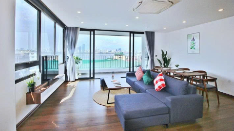 Good layout with balcony 02 bedroom apartment for rent in Yen Phu Tay Ho West lake