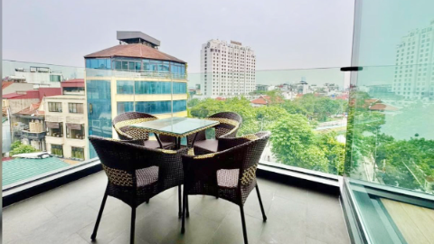 Modern style with balcony 02 bedroom apartment for rent in Tay Ho West lake