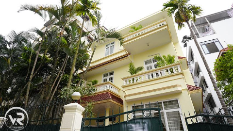 Garden with outdoor space 05 bedroom house for rent in Tay Ho West lake