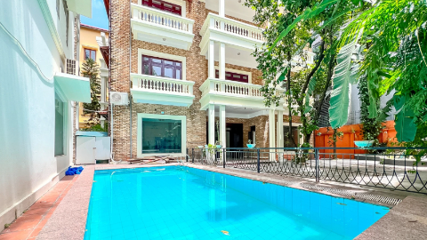 Swimming pool with garden 04 bedroom house for rent in tay ho west lake Ha noi
