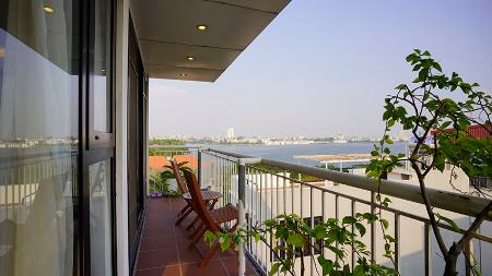 Awesome 03 bedroom apartment,balcony overlooks the Westlake Hanoi