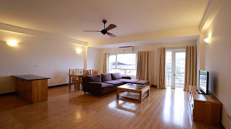 Spacious two bedroom apartment in Hai Ba Trung for rent, quiet street
