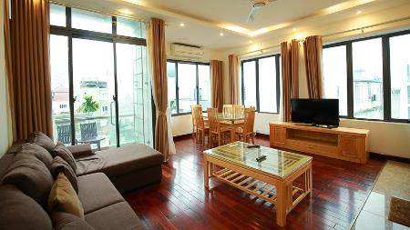 Light and spacious 01 bedroom apartment for rent in Tay Ho, with balcony