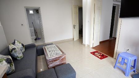 Affordable and high floor 03 bedroom apartment in Tu Hoa, Tay Ho for rent
