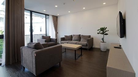 Modern 02 bedroom apartment for rent in Tay Ho, prime location