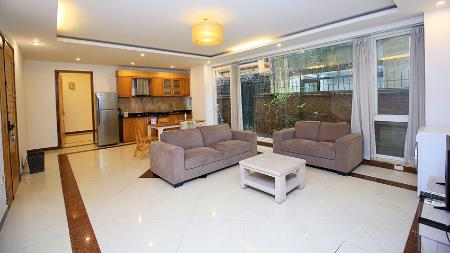 Spacious 03 bedroom apartment in Dang Thai Mai, Tay Ho for rent