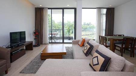 Lake view  02 bedroom apartment in Quang Khanh, Tay Ho for rent