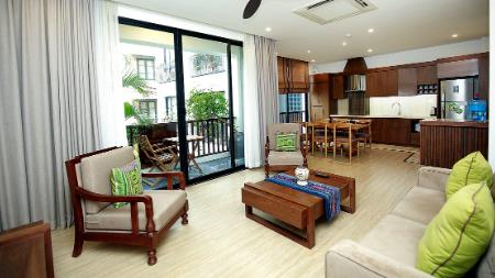 Bright 03 bedroom apartment for rent in Xuan Dieu, Tay Ho for rent